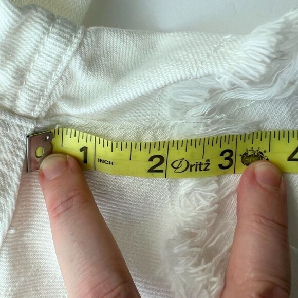 Free People Size 30 White Denim Shorts High Rise Button Fly Distressed Festival - Picture 9 of 9